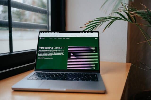 computer with chaptgpt